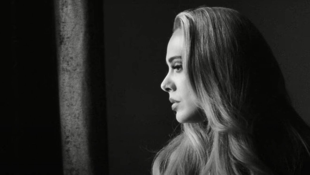 Adele lanza ‘Easy On Me’, una canción que relata sus traumáticos